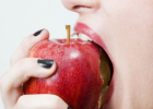 老年人更是应该多吃苹果 老年人吃苹果的好处