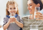 儿童经常喝奶能提高视力 儿童喝牛奶的注意事项