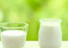 老年人喝牛奶的好处 老年人补充营养的方法
