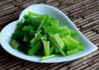 吃芹菜的好处 芹菜有降血压、降血脂的作用