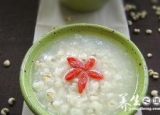 春季养肝饮食调理 必备薏仁枸杞茶