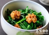 食物巧搭配营养更高 莲藕配玫瑰花有效调理气血