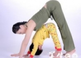 什么是亲子瑜伽 几岁的孩子可以做