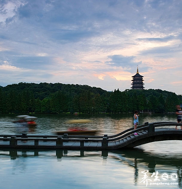 西湖十景之雷峰夕照 日夜锋芒不灭的奇观(2)