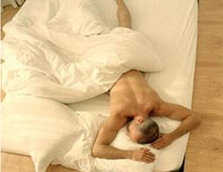 男性裸睡有3大好处