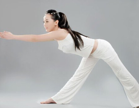 瑜伽减肚 瑜伽达人推荐9款瑜伽减肚动作