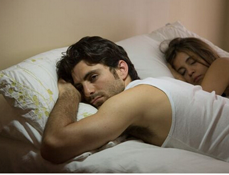 男性周日失眠症 引起男人失眠的原因