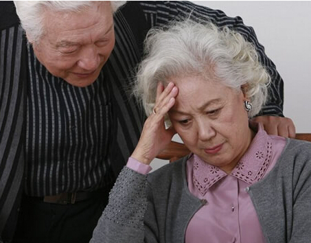 老年人头晕疾病 引发老人头痛原因