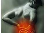 做一些简单的运动可以保护男性腰椎