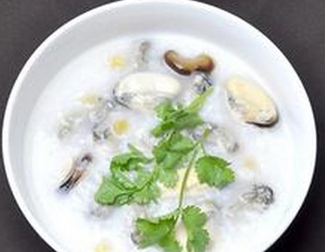 皮蛋牡蛎粥