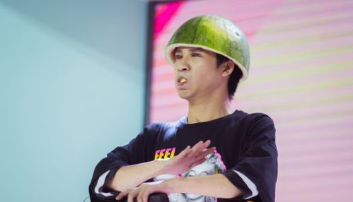 夏日甜心人气王李艺彤搞笑出演 段子手大张伟惊吓升级