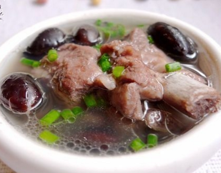 黑豆排毒汤做法 吃它治疗血虚与肾虚