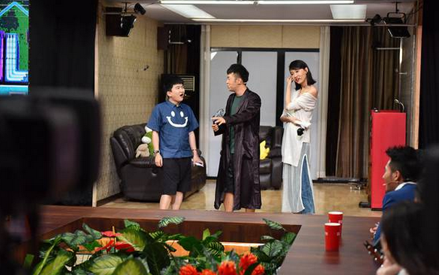 杜海涛参与新节目录制 妈宝男自主改装家居设计