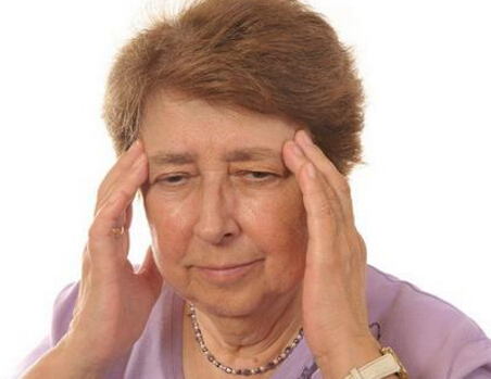 老年人经常头痛怎么回事？