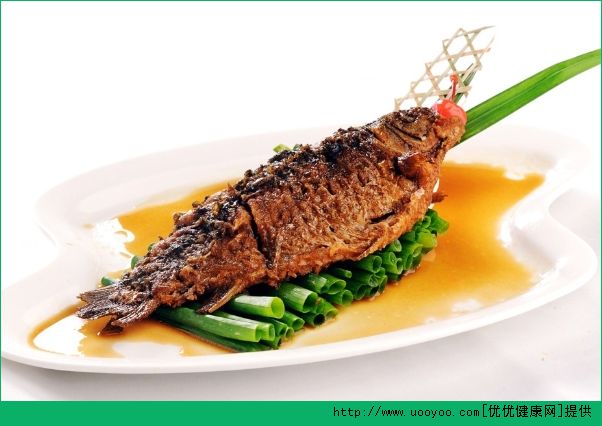 冬季吃鲫鱼的好处 鲫鱼的营养价值及功效(5)