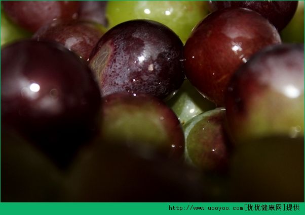 水果误区：新鲜葡萄表面的白霜其实是“守护神”(3)