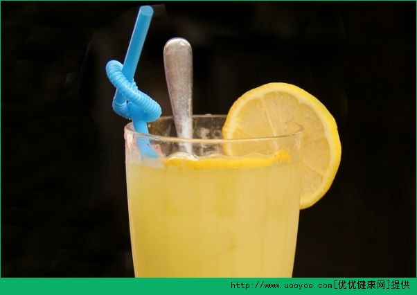 柠檬水的正确做法 泡柠檬水的注意事项(2)