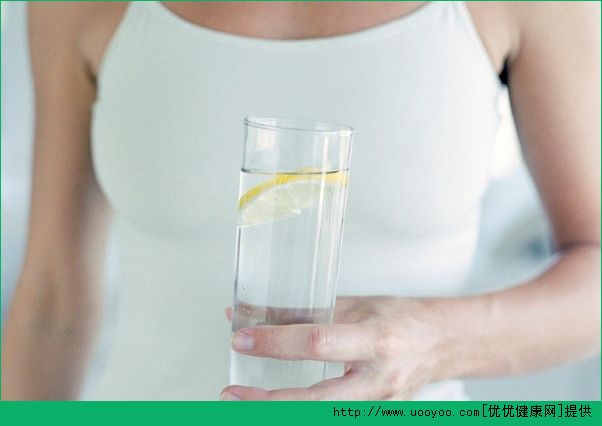 柠檬水什么时候喝最好 喝柠檬水的正确方法(2)