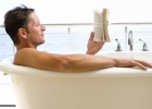 温水坐浴养生有助男性生殖健康