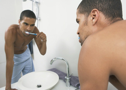男人不刷牙