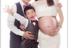 杨威携孕妻照全家福 将迎双胞胎儿女双全