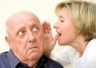 老年人听力下降 保护听力4招搞定