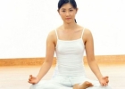 四式让人静心减压的养生瑜伽