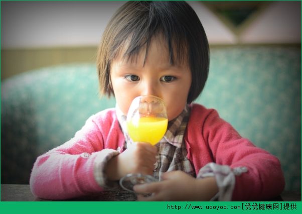 小孩可以喝柠檬水吗？小孩喝柠檬水有什么好处？(2)