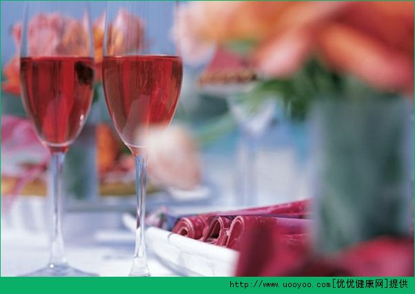 喝自酿葡萄酒中毒 葡萄酒的功效与作用介绍(4)