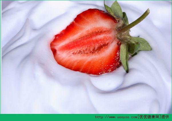 草莓有什么营养？吃草莓的好处和坏处(2)