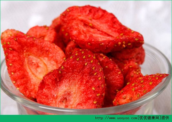 草莓有什么营养？吃草莓的好处和坏处(3)