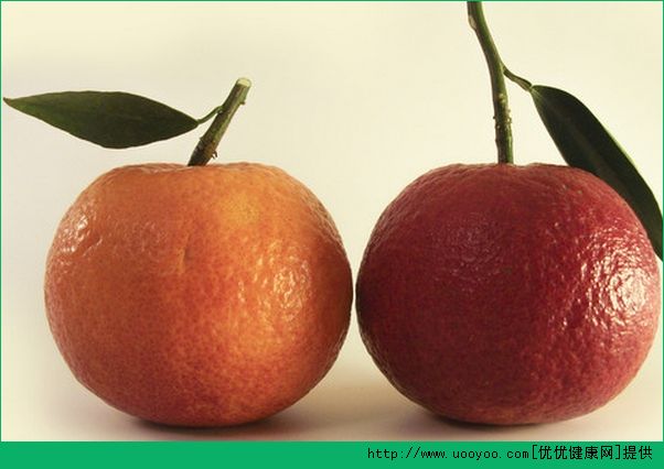 橙子切开为什么是红色的？红色果肉的橙子可以吃吗？(1)