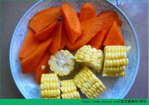 玉米和胡萝卜能一起吃吗？胡萝卜和玉米一起吃好吗？(1)
