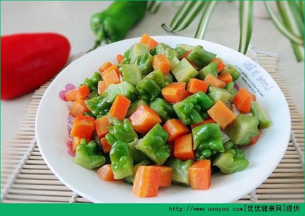 苦瓜和胡萝卜能一起吃吗？苦瓜和胡萝卜怎么做好吃？(1)