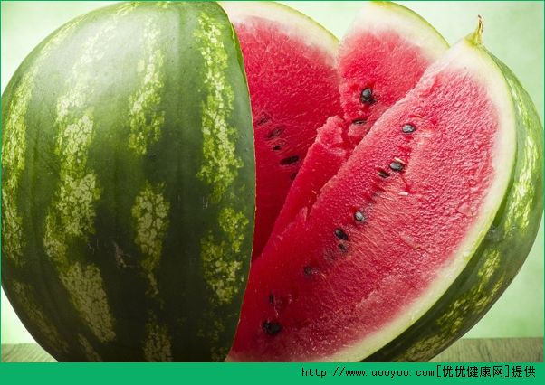 夏天坐月子能吃西瓜吗？哺乳期能吃西瓜吗？(1)