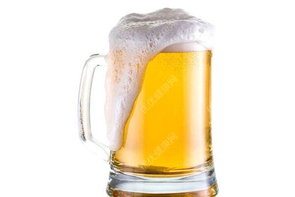 喝啤酒为什么会长肚子？喝啤酒的好处和坏处(1)