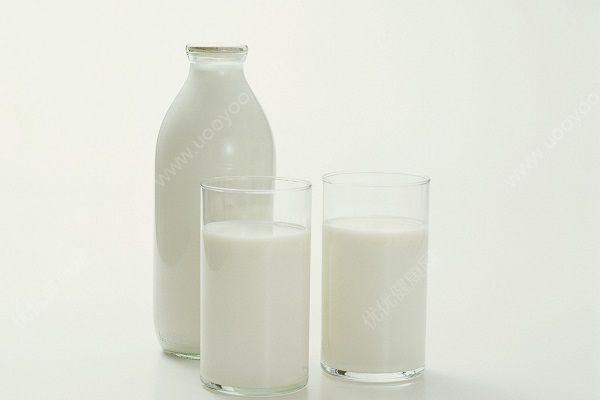 青少年夜晚喝牛奶好吗？夜晚喝牛奶有什么好处？(4)
