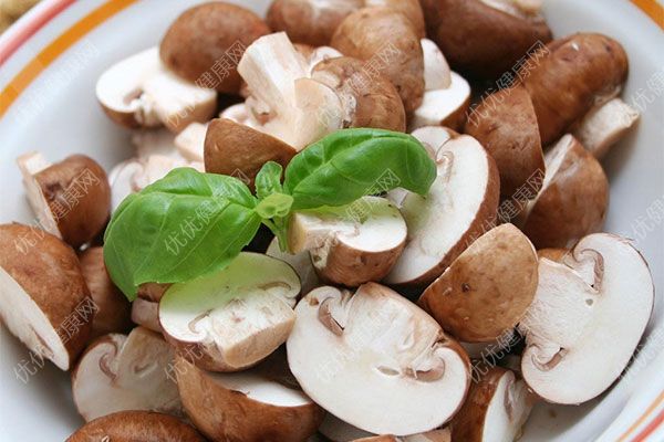 吃蘑菇会过敏吗？吃蘑菇中毒怎么办？(1)