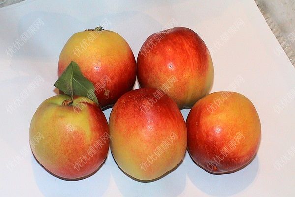 桃子对人体有什么好处？吃桃子有什么好处和坏处？(4)