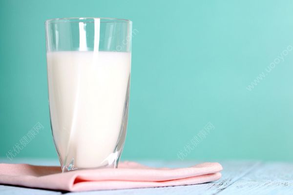 吃荔枝能喝牛奶吗？吃荔枝喝牛奶会怎样？(2)