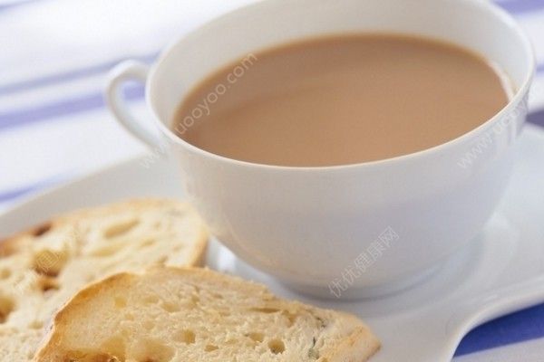喝奶茶会胸小吗？奶茶喝多了会平胸吗？(1)