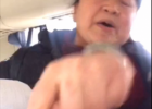女游客遭桂林导游暴打 导游称:我叫你下不了车