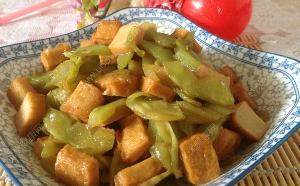 莴笋豆腐能不能吃？莴笋和豆腐能一起吃吗？(3)