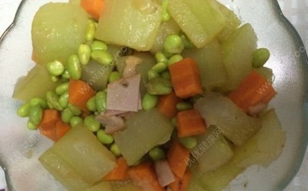 冬瓜和胡萝卜能一起吃吗？冬瓜和胡萝卜可以一起煲汤吗？(3)