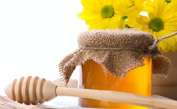 蜂蜜底下白色沉淀是什么？白色沉淀影响蜂蜜质量吗？(4)
