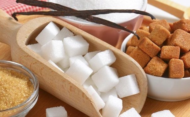 冰糖能和红糖一起吃吗？红糖水里可以放冰糖吗？(5)