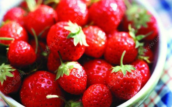 草莓的热量是多少？草莓的热量高吗？(2)