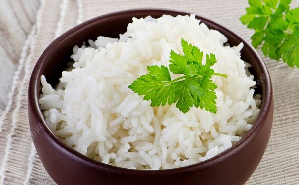 米饭的热量高还是面条的热量高？米饭和面条哪个热量高？(1)