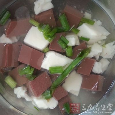 豆腐猪血汤
