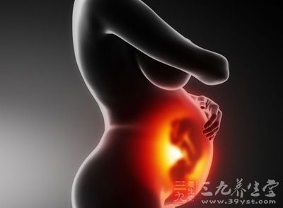 在妊娠最后3个月里，胎儿长得快，需要充足的营养